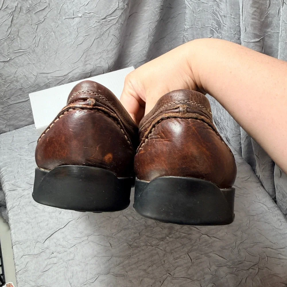 Clarks Mens Brown Pebbled Leather Slip On Moc Toe Loafers Size 10.5 TC 09 10